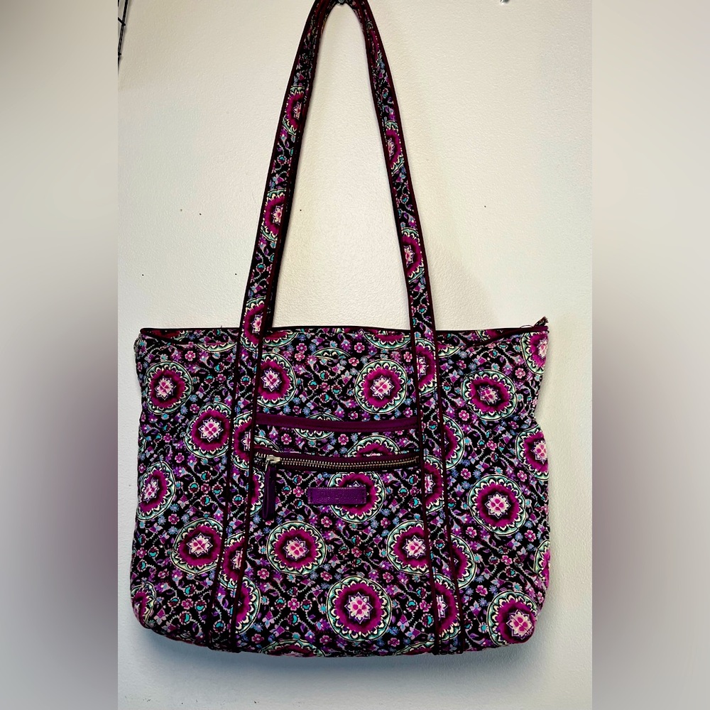 Vera Bradley Purse, fixed shoulder straps, rarely used in great condition.